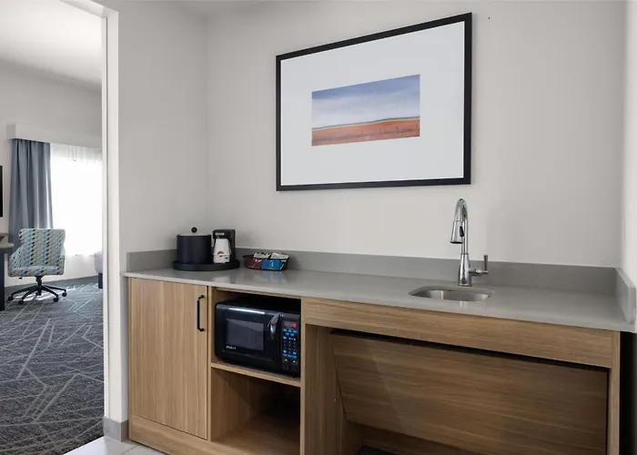 Hotel Hampton & Moline-quad Int'l Aprt 3*